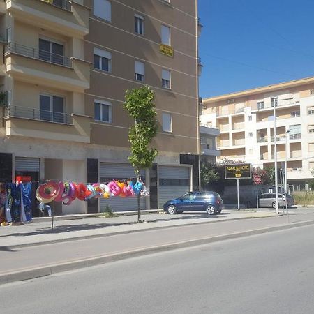 Ilarias Flat Lägenhet Vlorë Exteriör bild