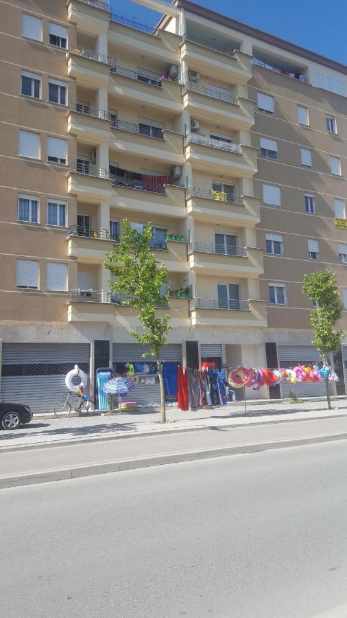 Ilarias Flat Lägenhet Vlorë Exteriör bild