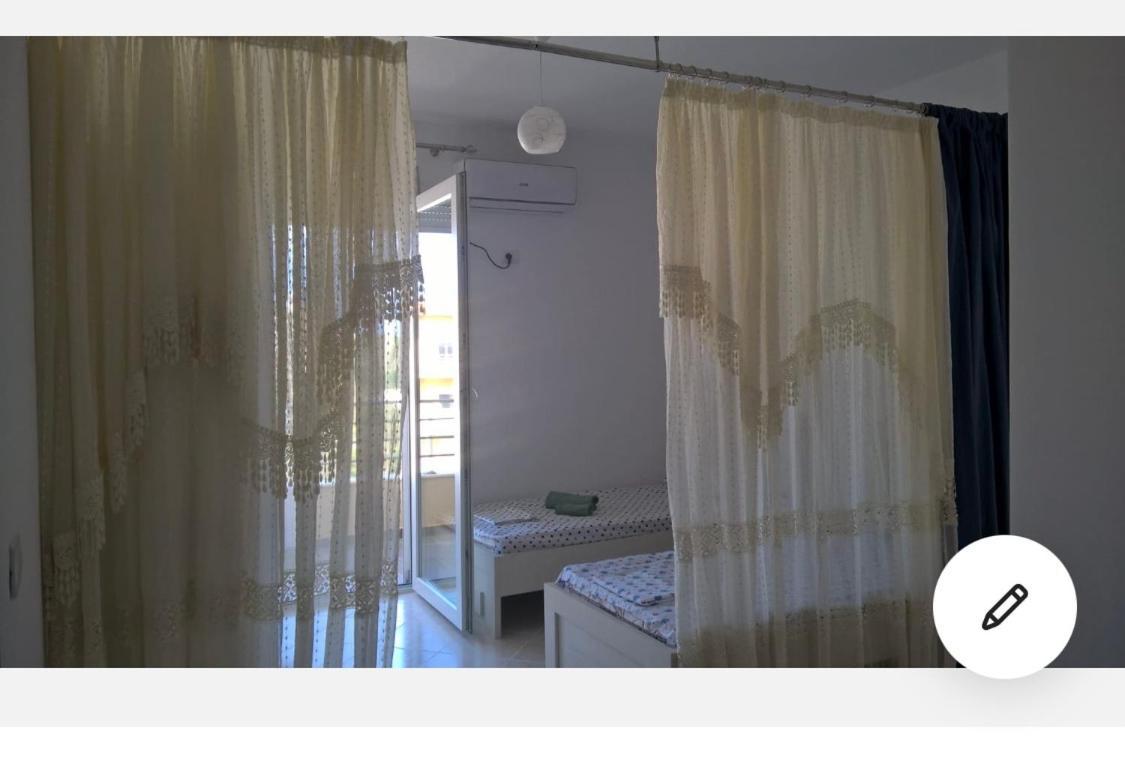 Ilarias Flat Lägenhet Vlorë Exteriör bild